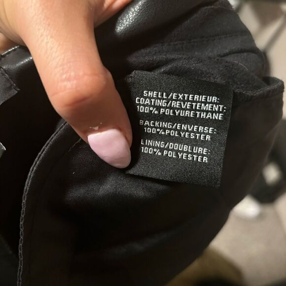 7 For all Mankind Faux Leather Wide Cropped Leg Pants Black- Size Medium - Picture 9 of 11